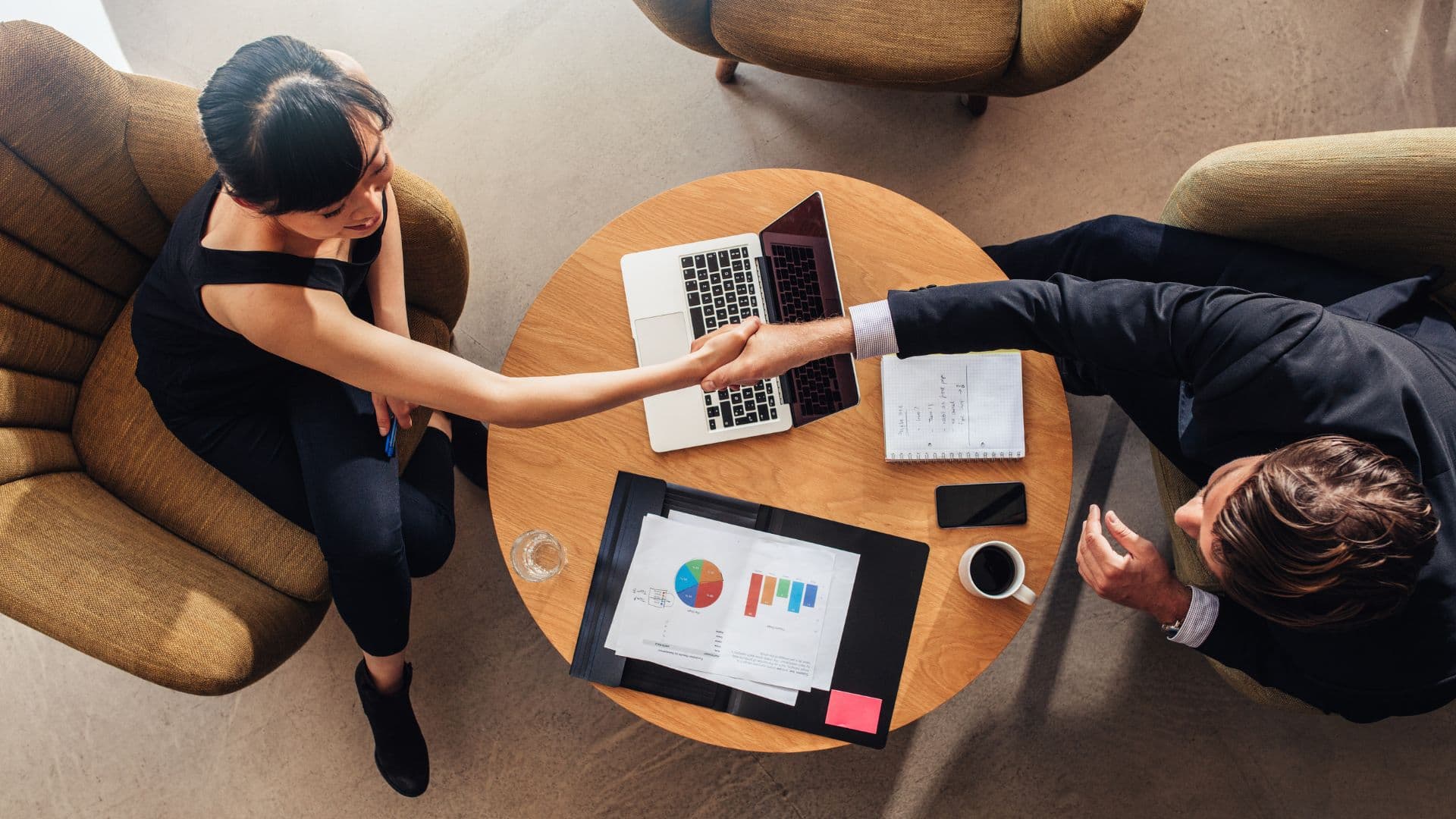 The Connection Between Business Visas and Company Registration for Foreigners